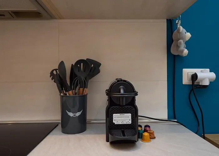 I Host - Rogoredo 49 * Mediolan